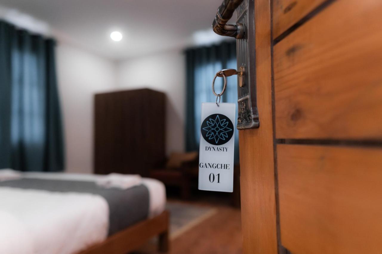 Dynasty Hotel Skardu Eksteriør bilde